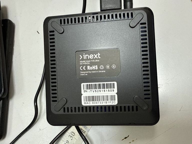 Дешиво Inext TV5 Ultra с ломбарда