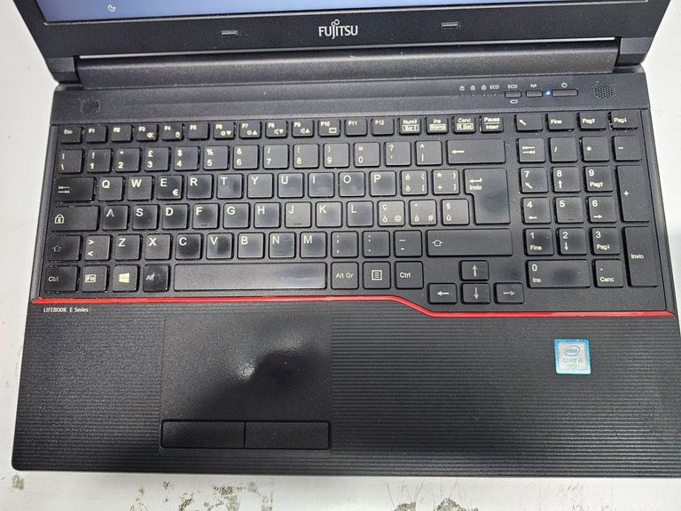 Fujitsu 15/core i5 6200u ddr3/8gb ddr2/hdd *відсутній/ssd 256 gb/*інтегрована Код:01-200864188. Зображення 9