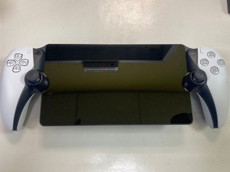 Дешево Sony playstation portal з ломбарду