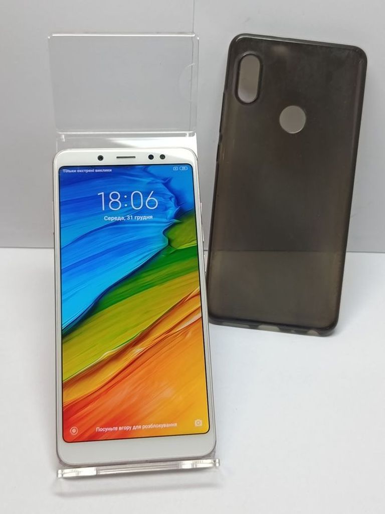 Купити Xiaomi Redmi Note 5 4/64GB Black Б/У