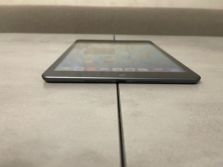 Оголошення Apple iPad A2603 MK663LL/A (9 Gen), 10.2", A13 Bionic, 64GB, 4G LTE Б/У