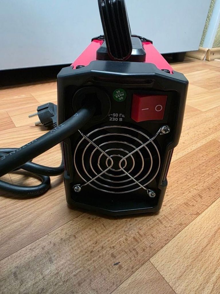 Дешево Vitals MMA-1400h LCD mini (237594) з ломбарду