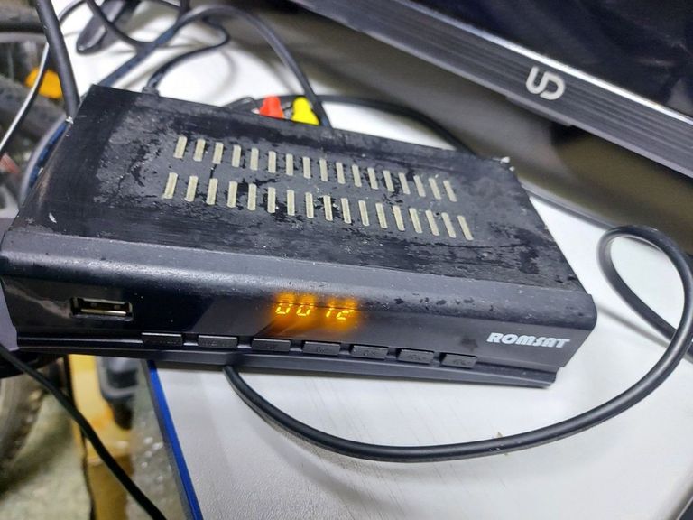 Дешево Romsat T8050HD з ломбарду