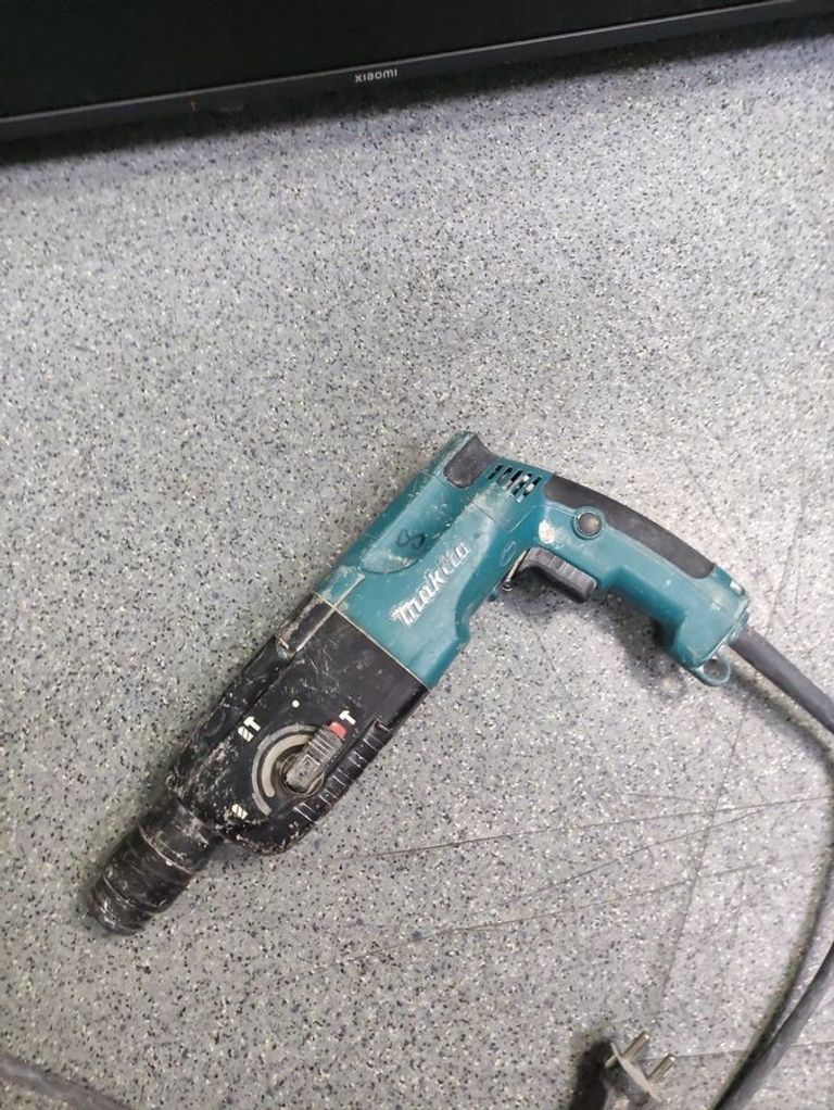 Дешево Makita hr2450 з ломбарду