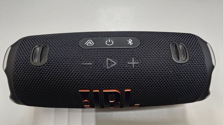 Купити JBL Charge 6 Black Б/У