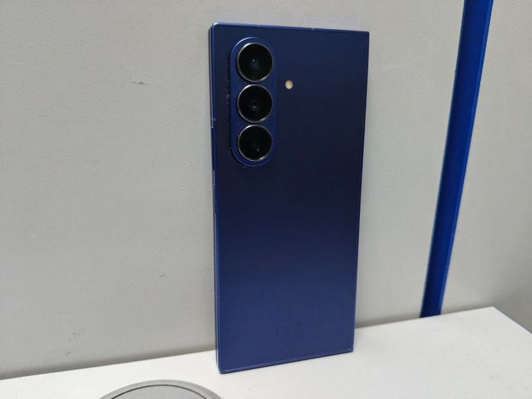 Samsung galaxy fold7 16/1tb Код:01-200918672. Изображение 10