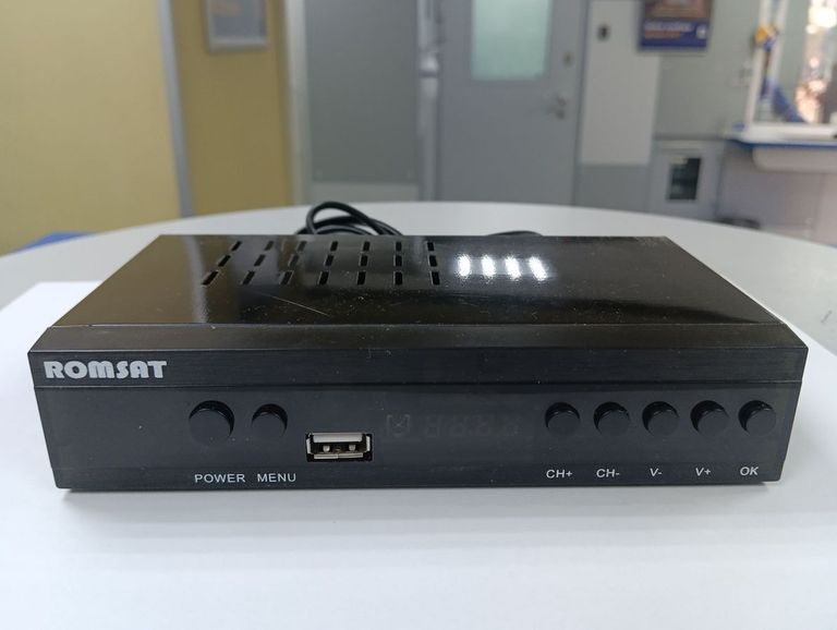 Купить Romsat t7090hd Б/У