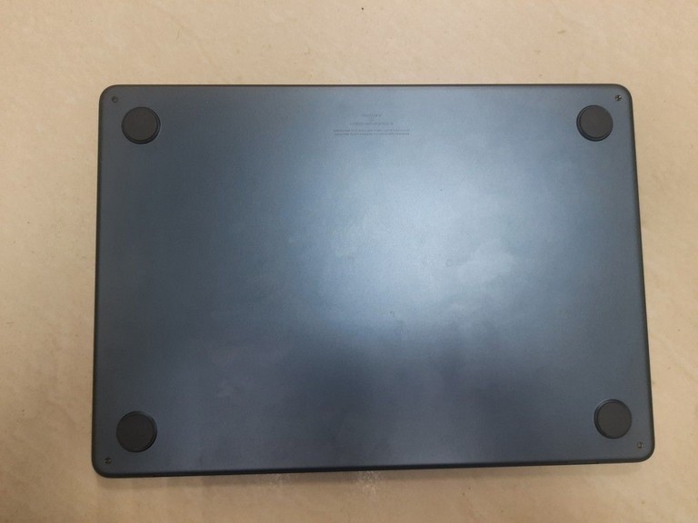 Дешево Apple macbook air 13,6" 2025 mc6t4 / apple m4/ 8 core gpu/ ram 16gb/ ssd 256gb/ a3240 з ломбарду