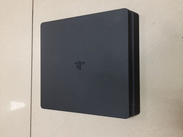 Дешево  Sony PlayStation 4 Slim 1TB Black з ломбарду
