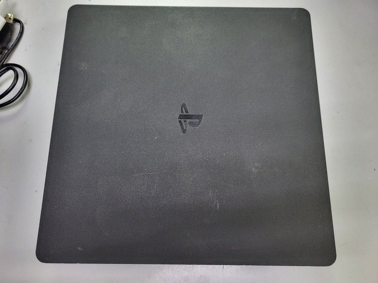 Купити  Sony PlayStation 4 Slim 1TB Black Б/У