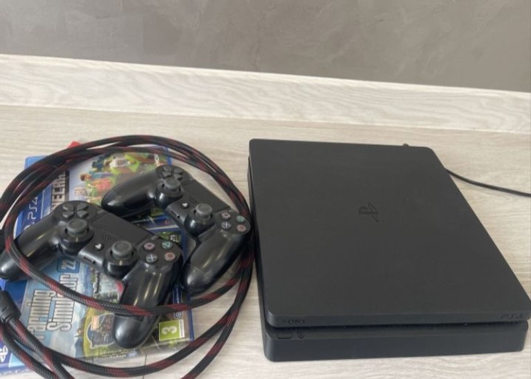 Купити Sony PlayStation 4 Slim 500GB + PlayStation VR Б/У
