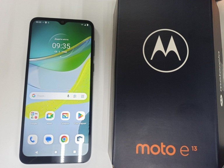 Купити Motorola moto e13 8/128gb xt2345-3 Б/У