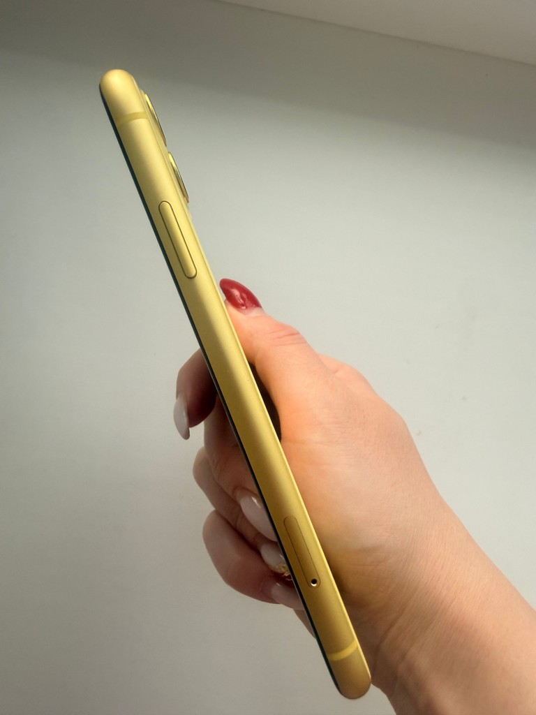 Apple iPhone 11 256GB Yellow (MWLP2) Код:null. Зображення 6