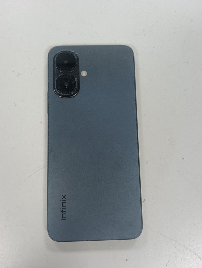 Дешево Infinix smart 10 4/128gb з ломбарду