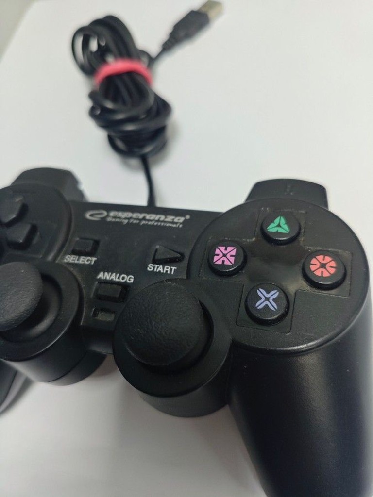 Дешево Esperanza fighter pc з ломбарду