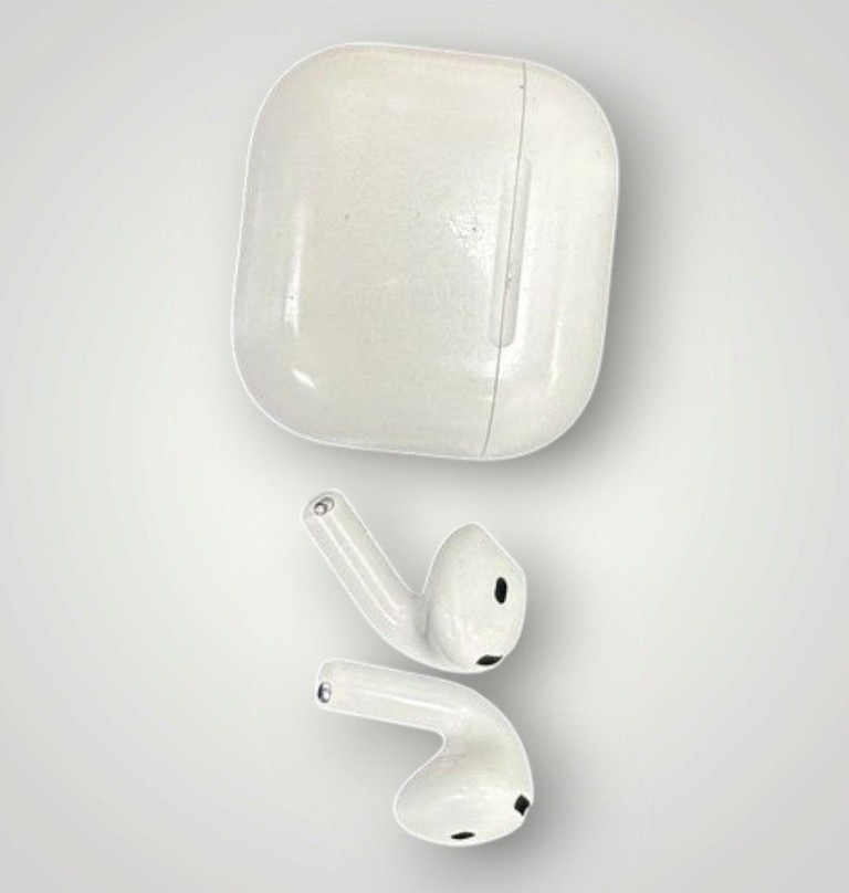 Купити Apple airpods 4 Б/У