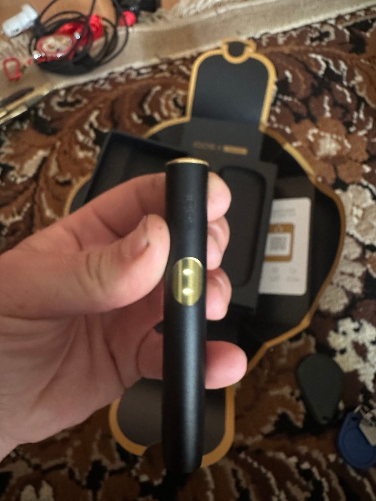 Дешиво Iluma i Seletti Limited Edition с ломбарда