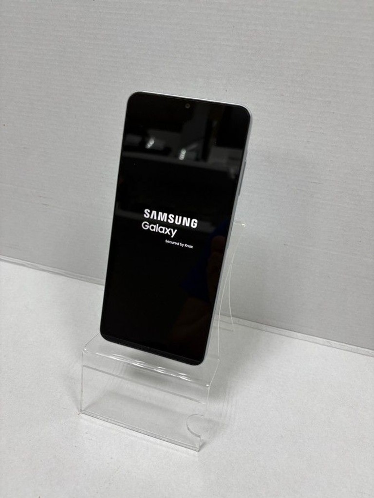 Купити Samsung galaxy a06 4/128gb Б/У