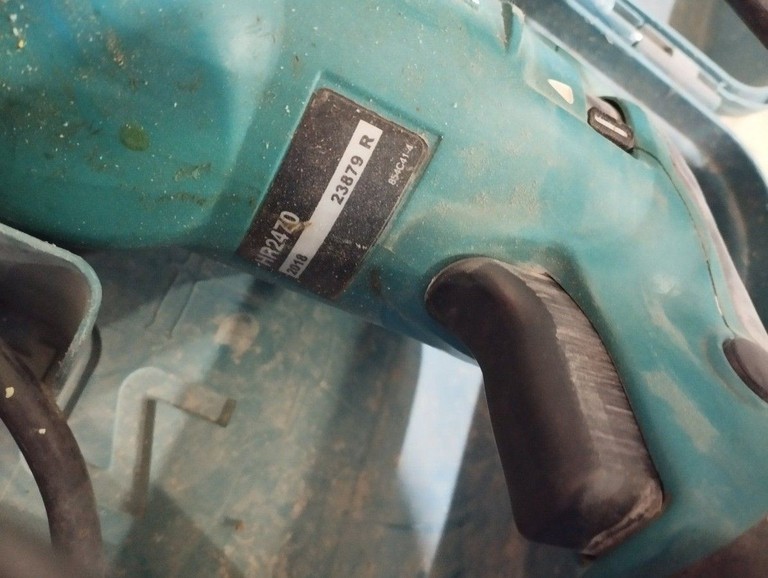 Оголошення Makita HR2470 Б/У
