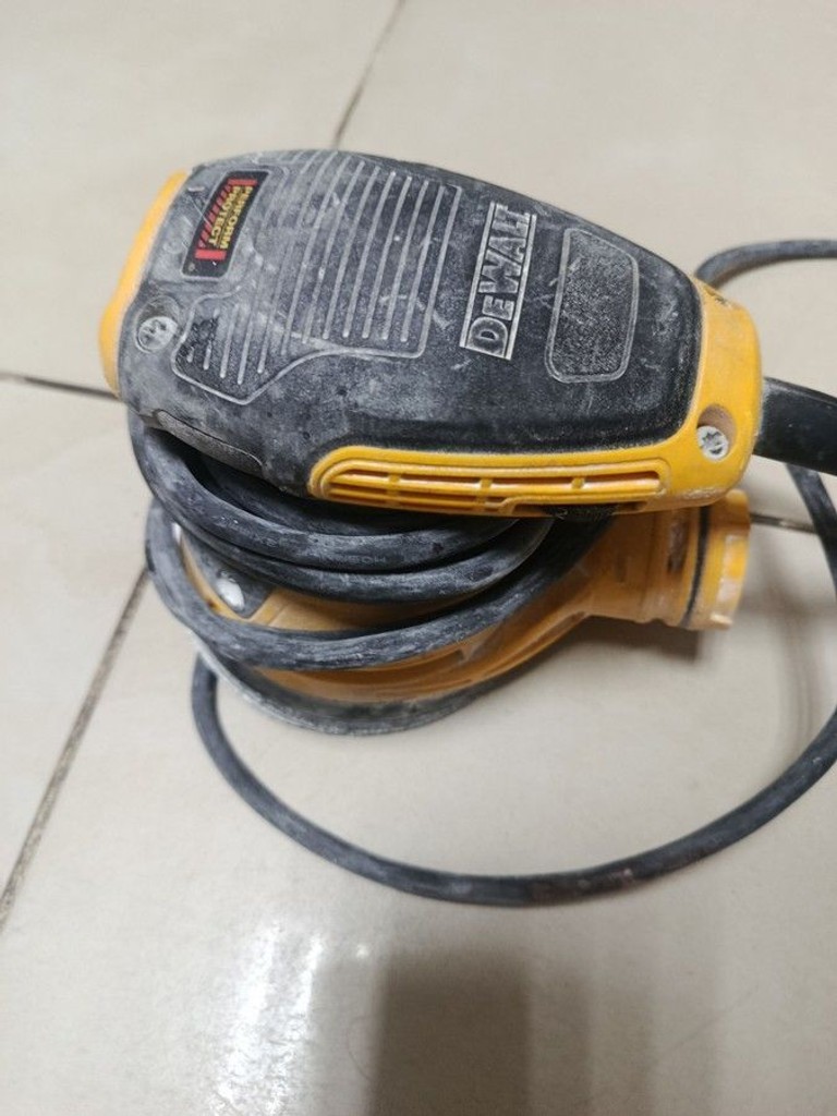 Купити Dewalt DWE6423 Б/У