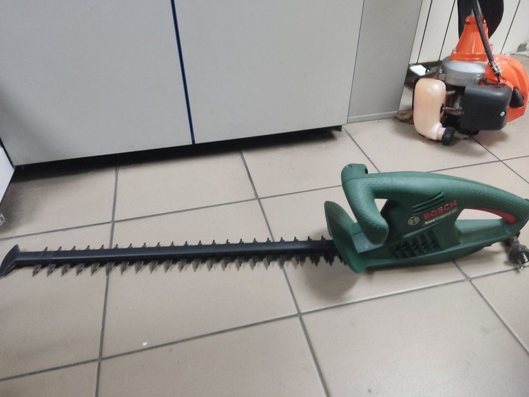 Купити Bosch EasyHedgeCut 55 (0600847C02) Б/У