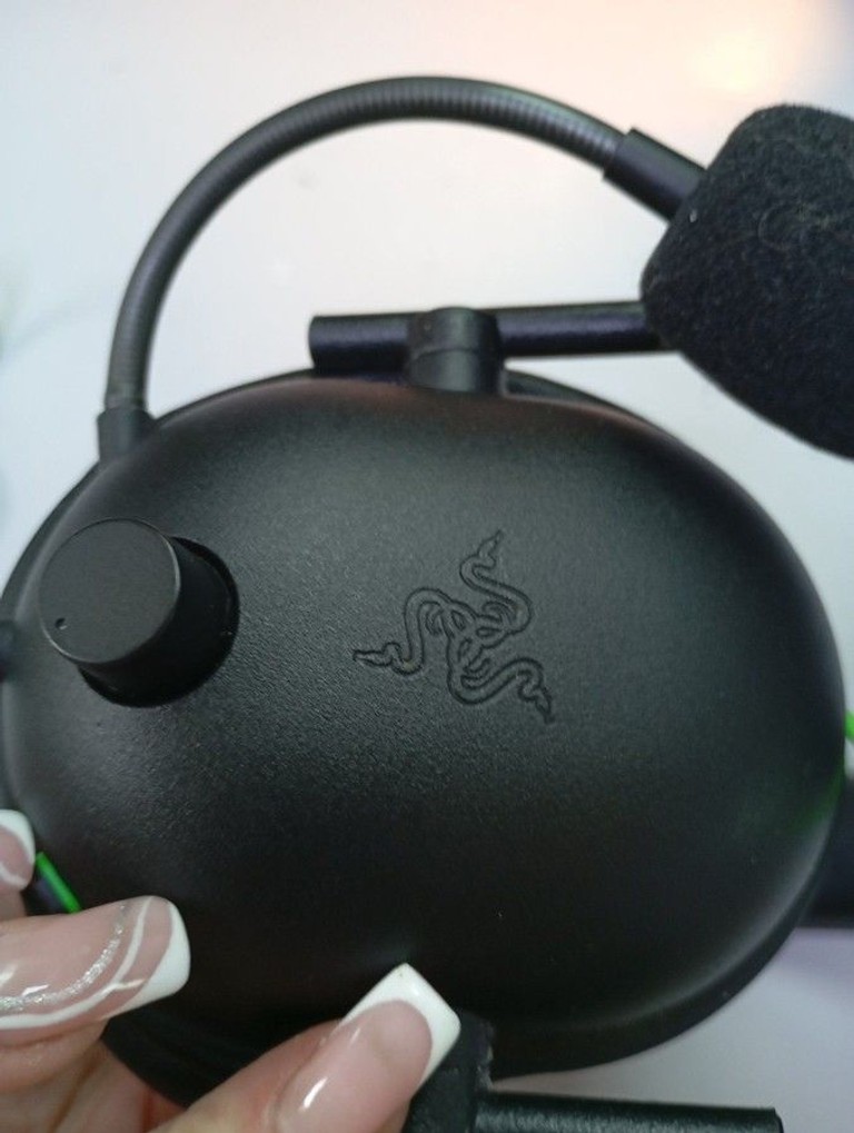 Дешево Razer blackshark v2 x з ломбарду