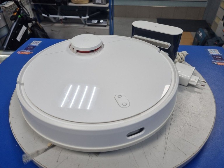Купить Xiaomi mijia mi robot vacuum-mop p stytj02ym Б/У