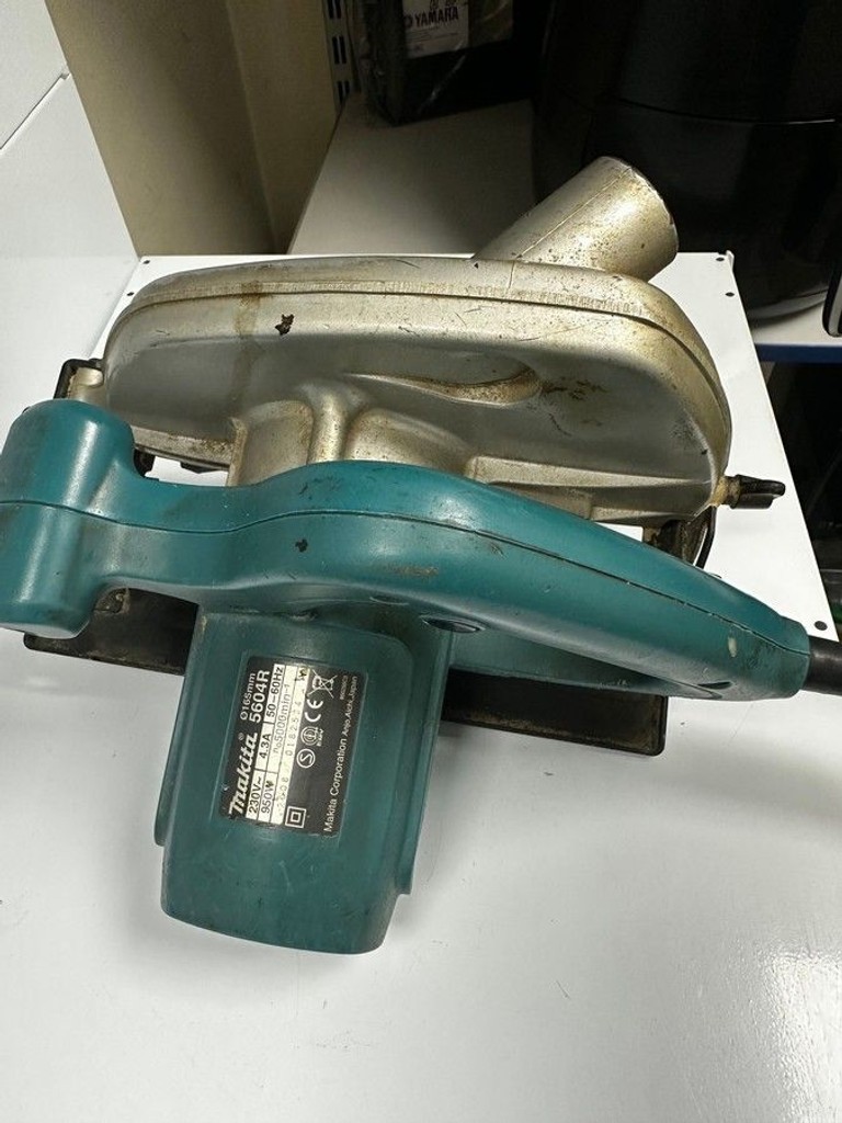Дешево Makita 5604R з ломбарду