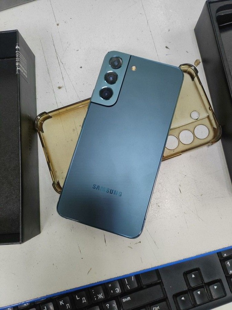 Купити Samsung s901b galaxy s22 8/128gb Б/У