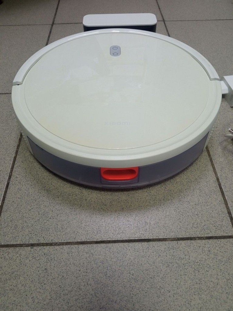 Оголошення Xiaomi Robot Vacuum E10 Б/У