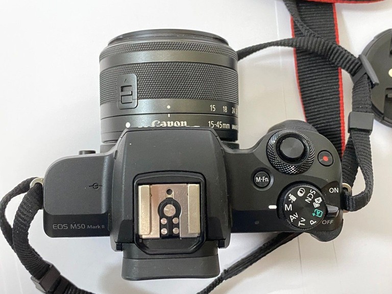 Дешиво Canon eos m50 mark ii kit 15-45mm is stm с ломбарда