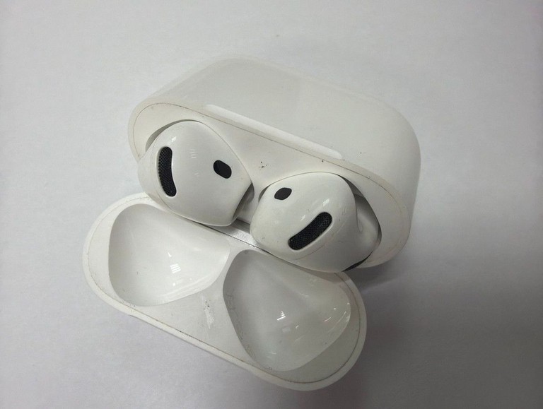 Дешиво Apple airpods 4 с ломбарда