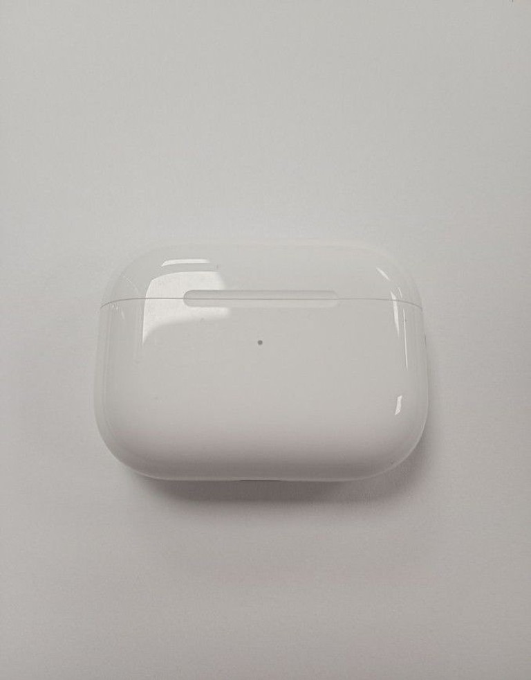 Купить Apple airpods pro 2nd generation with magsafe charging case usb-c Б/У