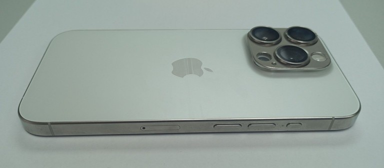 Apple iphone 15 pro 128gb Код:01-201110771. Зображення 6