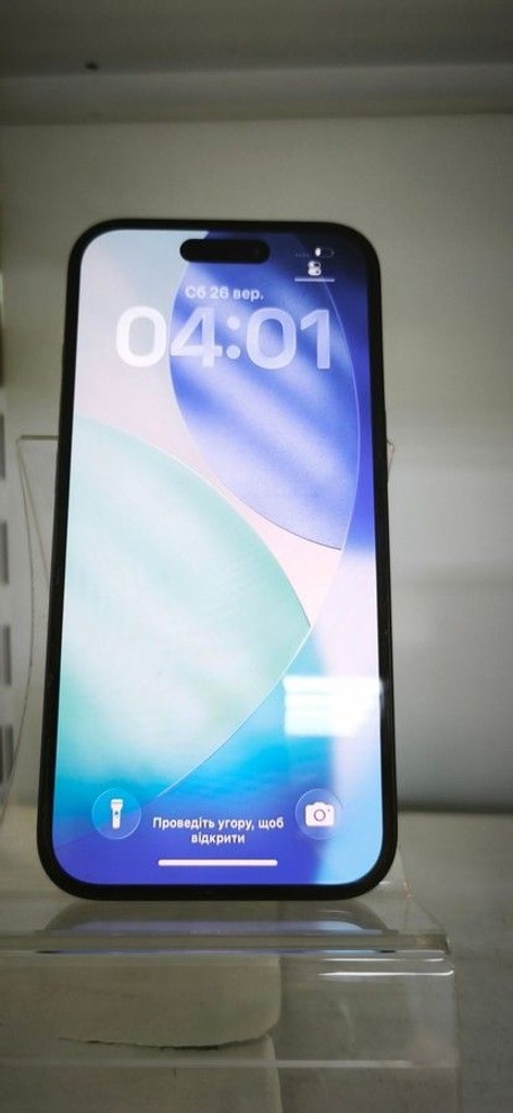 Купити Apple iPhone 15 128GB Green Б/У