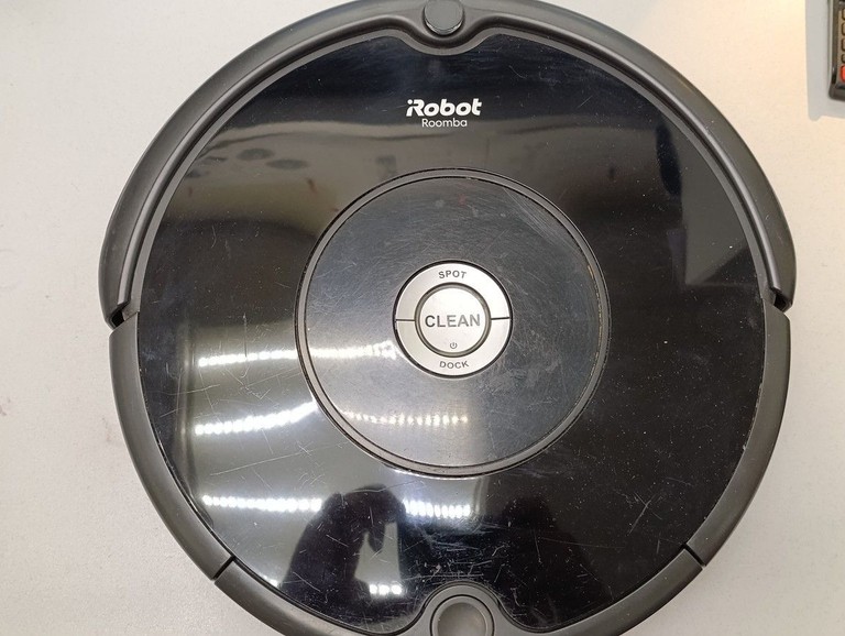 Купити Irobot Roomba 606 Б/У