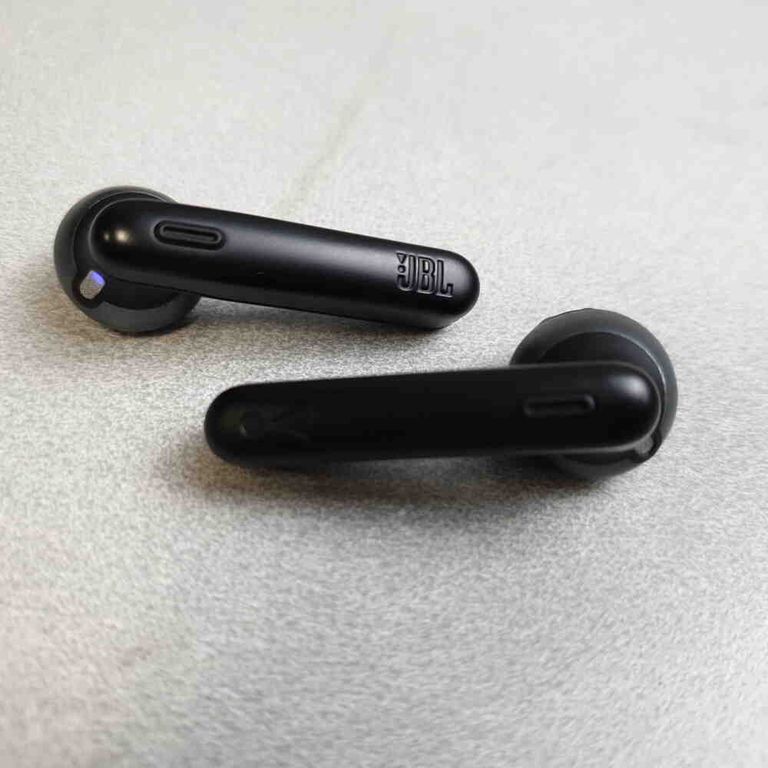 JBL Tune 220 TWS Black (JBLT220TWSBLK) Код:2000003309610. Зображення 9