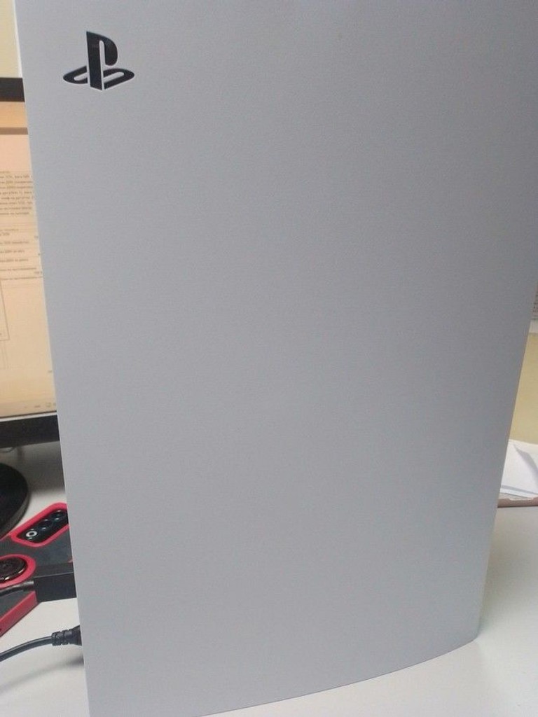 Купить Sony PlayStation 5 825GB Б/У