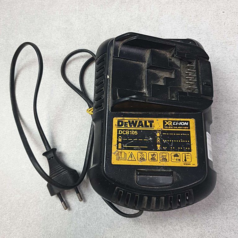 Дешево Dewalt dcd710 2акб 2.0ah з ломбарду