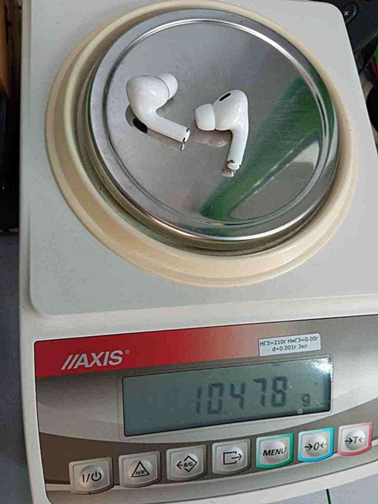 Объявление Baseus Ultrathin Series Silica Gel Protector for Airpods 1/2 Black (WIAPPOD-BZ01) Б/У