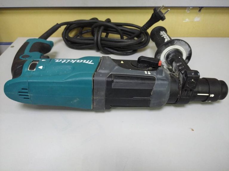 Makita hr 2470t