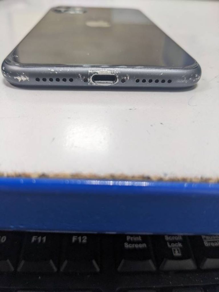 Apple iphone 11 64gb Код:01-200425446. Изображение 10