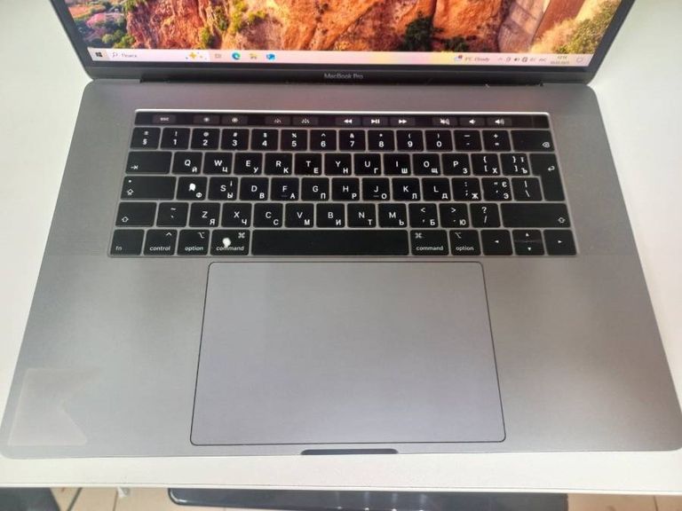 Apple macbook pro a1990 екр 15.4"/ core i7 2,2ghz/ ram16gb/ ssd256gb/ graphics 630 Код:01-200460103. Зображення 12