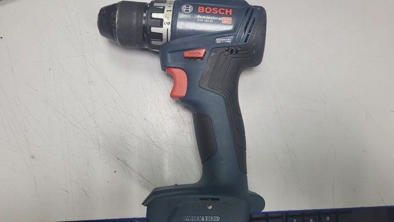 Объявление Bosch gsr 18v-45 2акб 2ah зп Б/У