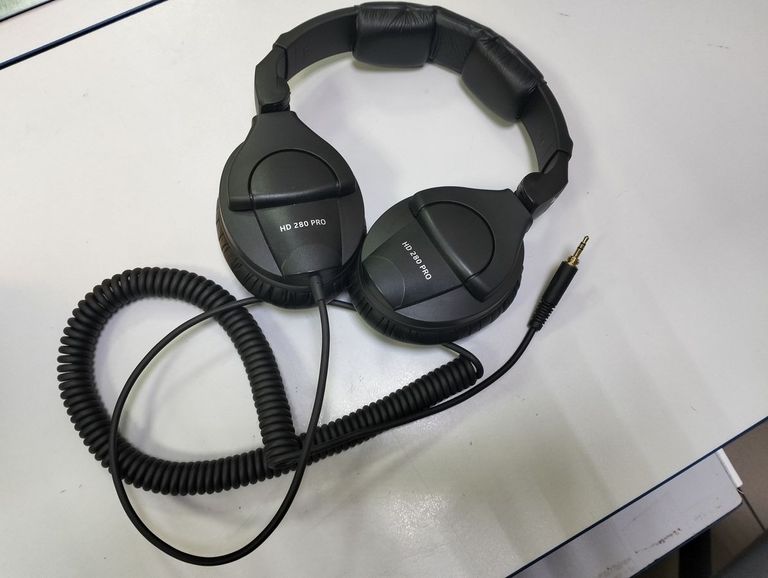 Дешиво Sennheiser HD 280 PRO с ломбарда