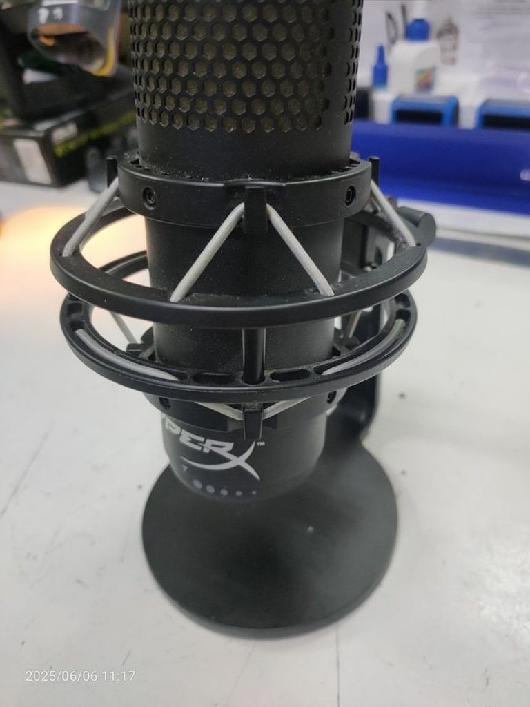 Дешиво Hyperx quadcast s с ломбарда