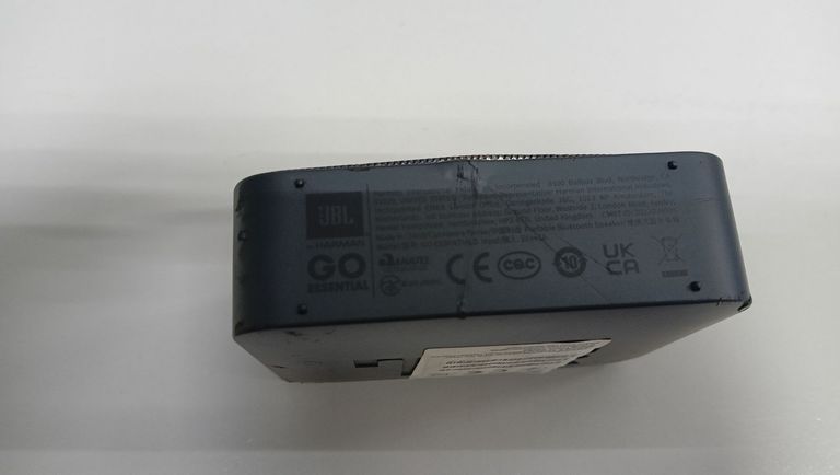 Дешево Jbl go essential з ломбарду