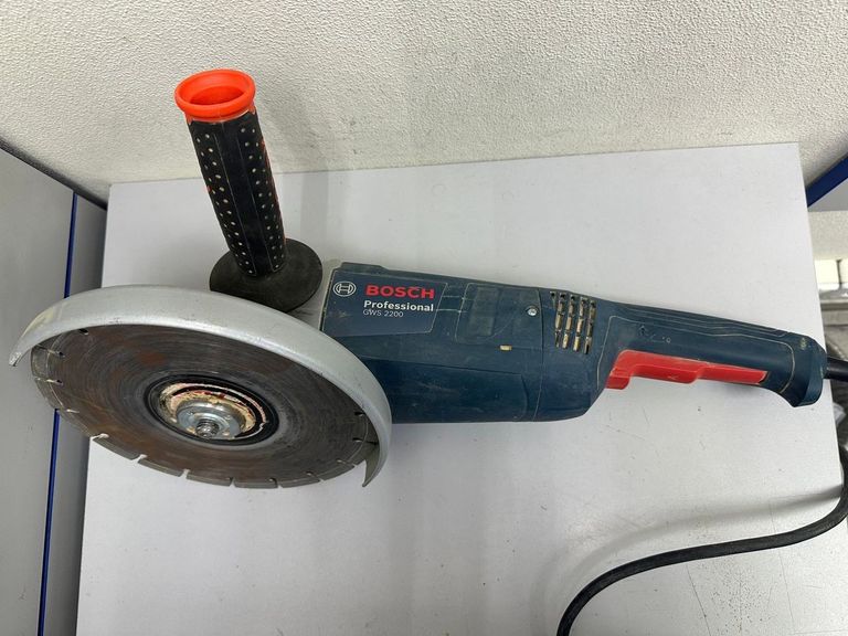 Купити Bosch GWS 2200 (06018C1320) Б/У