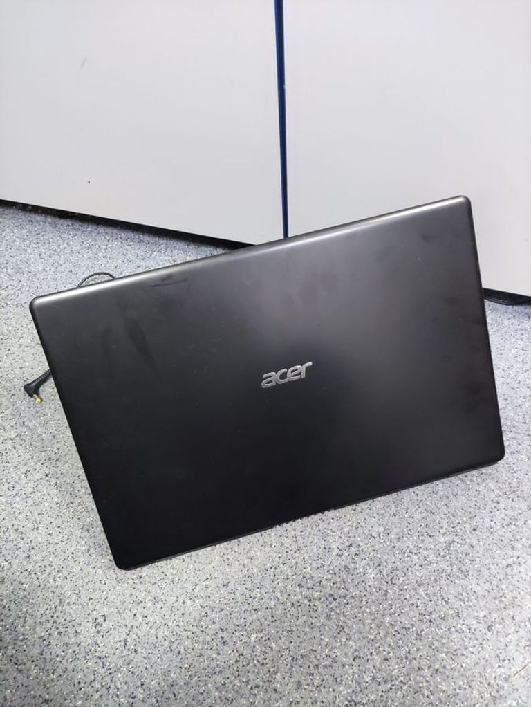 Дешево Acer екр. 17,3/core i5-1035g1 1,0ghz/ram8gb/ssd256gb/uhd g1 з ломбарду