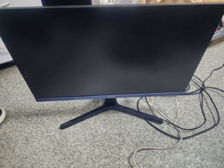 Купить Samsung s24r358fhi Б/У